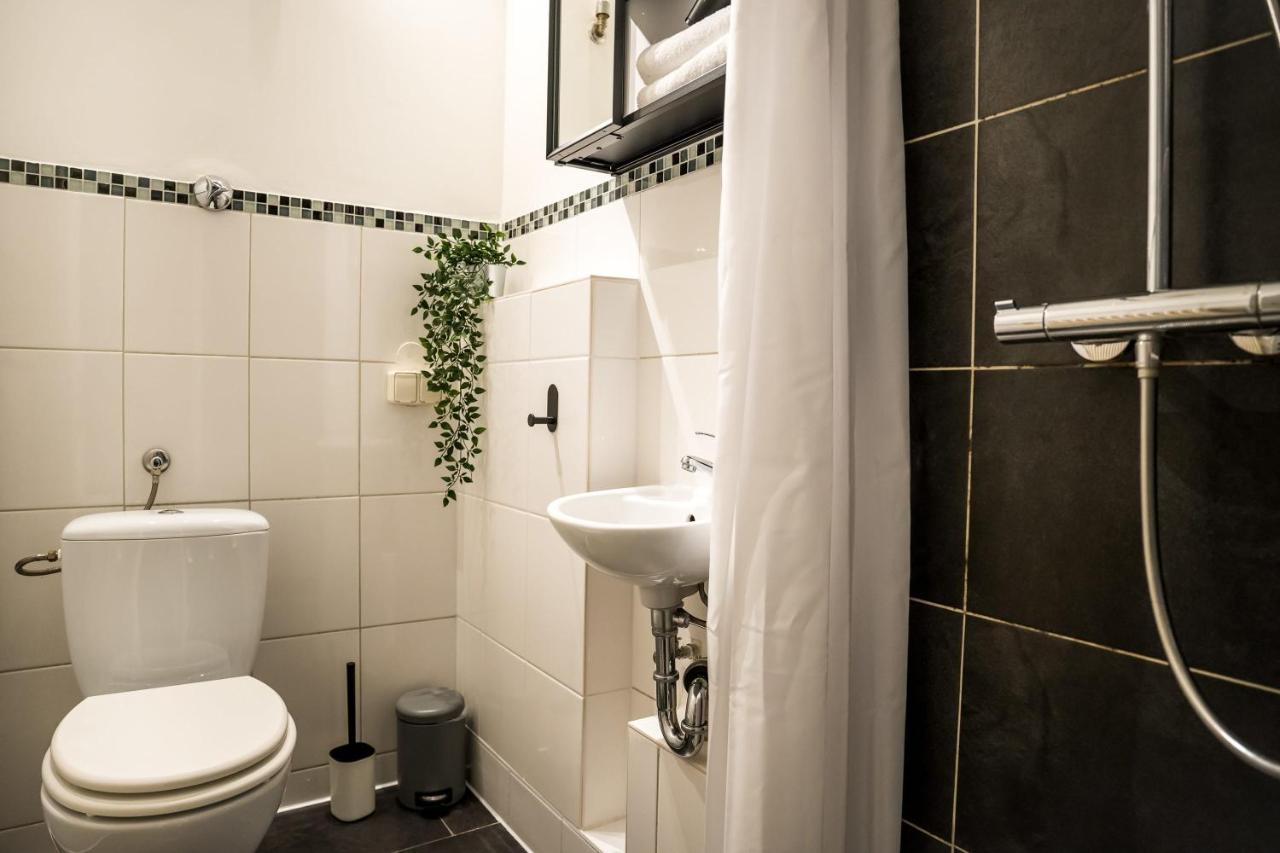 Spacious Apartment In Berlin Mitte For 6 외부 사진